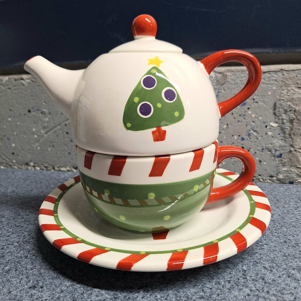 Pier 1 Stackable Tea/Coffee/Chocolate Set With Plate, Porcelain 3 Piece Set🎄